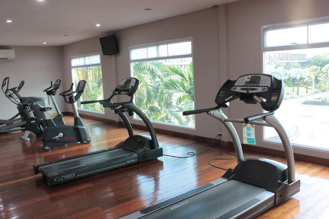 Holiday Palace Ou Chrov Ngoại thất bức ảnh