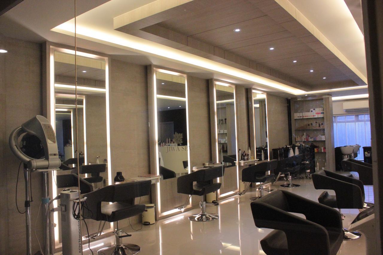 Holiday Palace Ou Chrov Ngoại thất bức ảnh