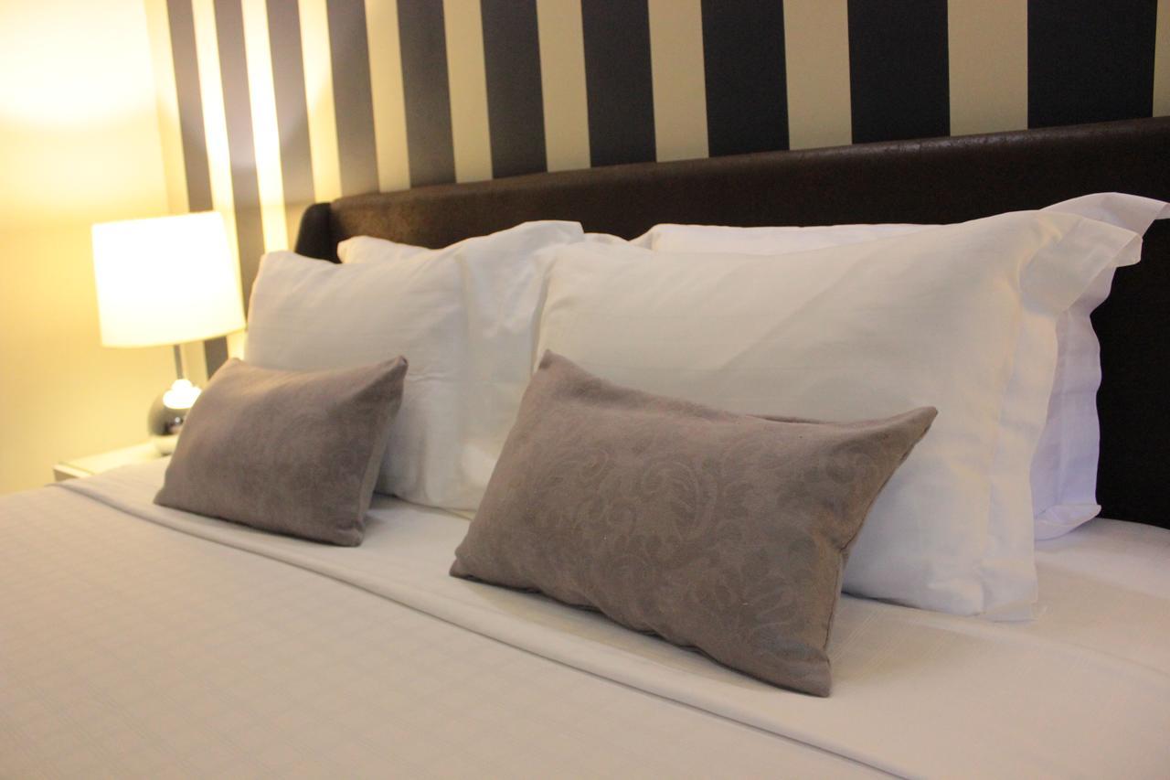 Holiday Palace Ou Chrov Ngoại thất bức ảnh