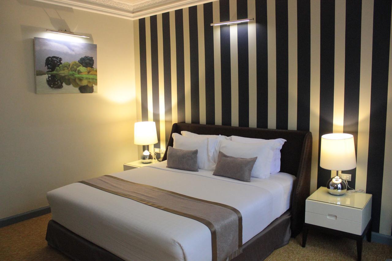 Holiday Palace Ou Chrov Ngoại thất bức ảnh