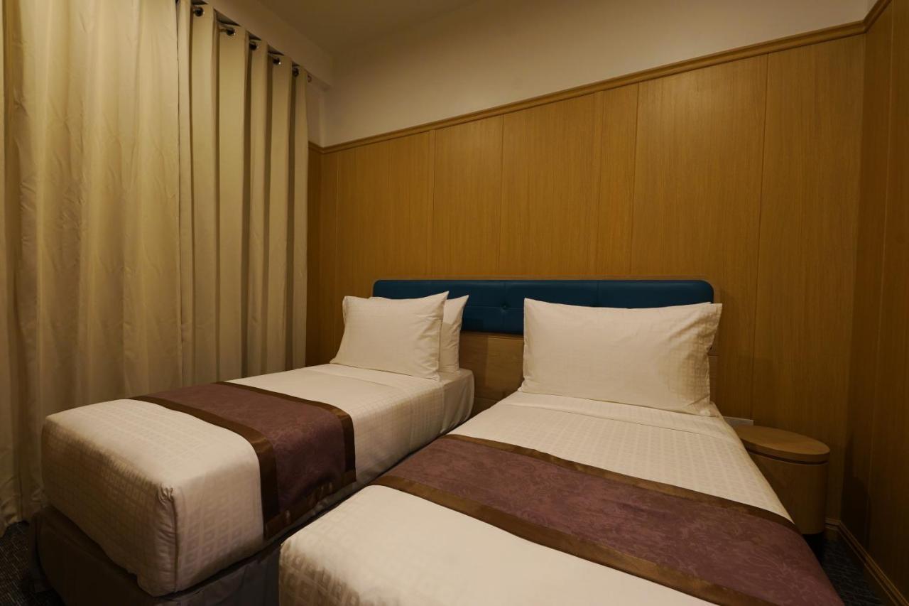 Holiday Palace Ou Chrov Ngoại thất bức ảnh